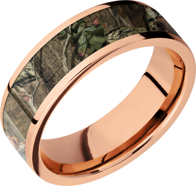 14K Rose Gold 7mm flat band with a 5mm inlay of Mossy Oak Break Up Infinity Camo
