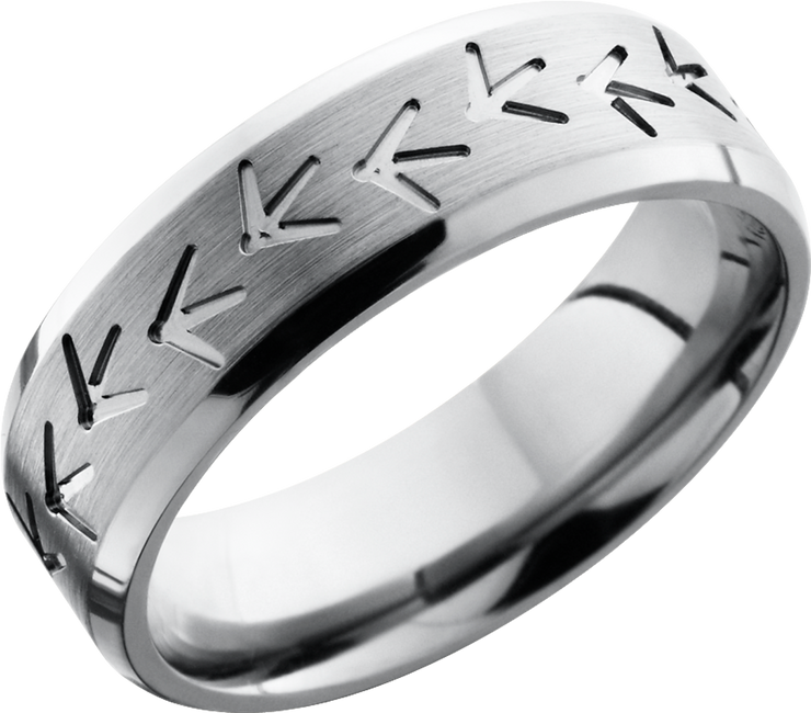 Titanium 7mm beveled band with a laser-carved turkey track pattern
