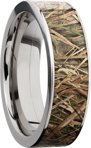Titanium 7mm flat band with a 6mm inlay of Mossy Oak SG Blades Camo