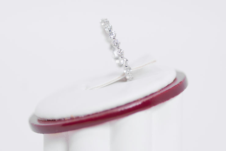 Eternity diamond shape share prong band