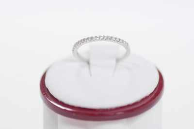 Split Prong Diamond Band