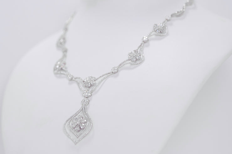 Daisy Floral Pear Shape And Round Diamond Bridal Necklace