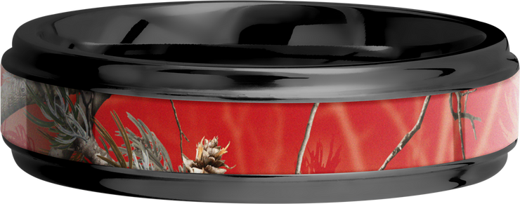 Zirconium 6mm flat band with grooved edges and a 3mm inlay of Realtree APC Red Camo
